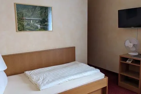 Hotel Restaurant Weinhaus Berg foto 7