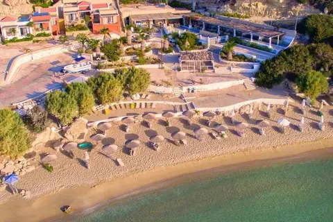 Amoopi Nymfes in Karpathos Municipal Unit