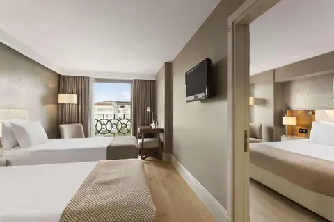 Ramada by Wyndham Istanbul Grand Bazaar in Fatih — foto 25