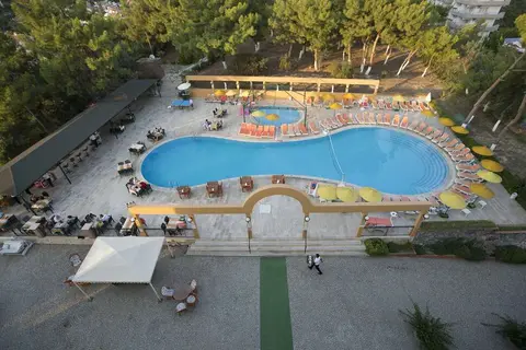 Tuntas Family Suites Kusadasi in Kuşadası — foto 23