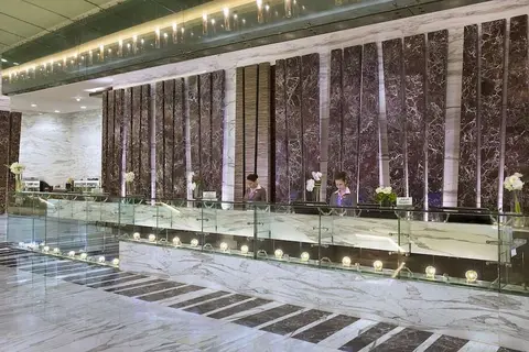 Atana Hotel in Dubai — foto 14