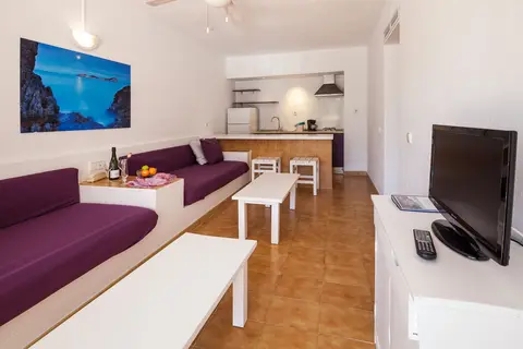 Aparthotel Puerto Cala Vadella in Sant Josep de sa Talaia — foto 30