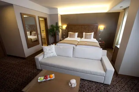 Ramada by Wyndham Istanbul Taksim in Beyoğlu — foto 25