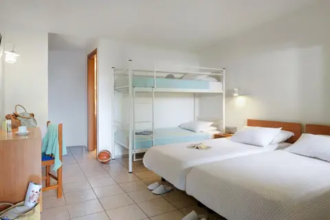 Olympios Zeus Hotel Bungalows in Athene — foto 23