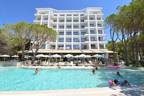 Fllad Resort & Spa in Golem, foto 14