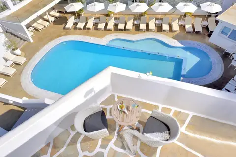 Petinos Beach Hotel in Πλατύς Γιαλός — foto 16