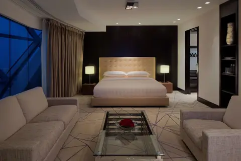 Andaz Capital Gate Abu Dhabi in Abu Dhabi — foto 23