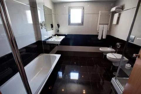 Hotel Allon Mediterrania in Málaga — foto 25