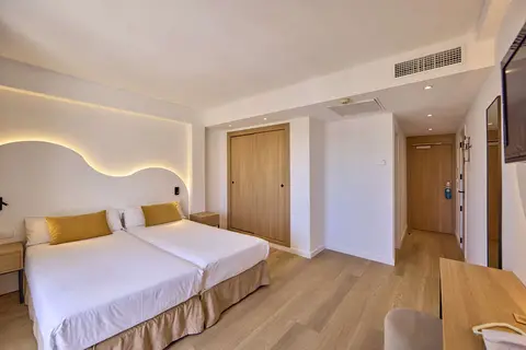 Universal Hotel Bikini in Sant Llorenç des Cardassar — foto 6