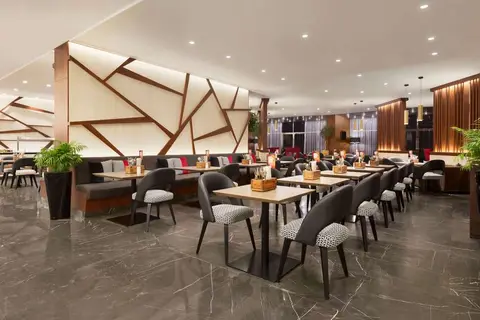 Tryp by Wyndham Dubai in Dubai — foto 8