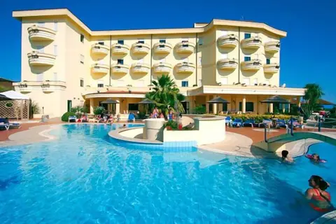 Sunshine Club Hotel in Ricadi — foto 14