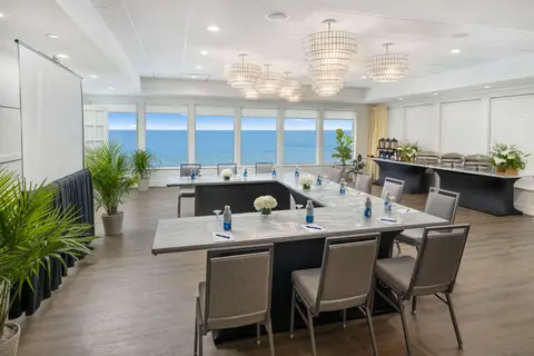 Sea Crest Beach Hotel in Falmouth — foto 26