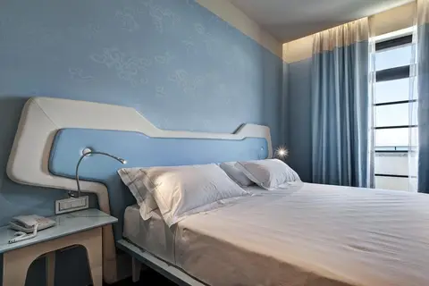 JR Hotels Bari Grande Albergo delle Nazioni in Bari — foto 7