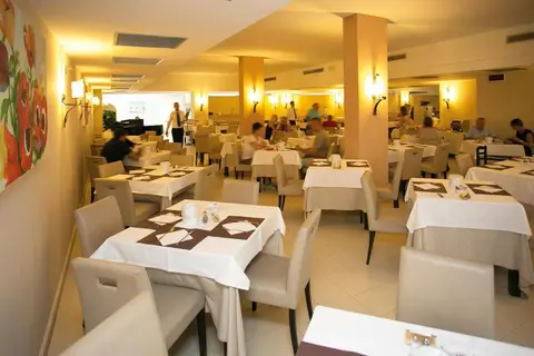 Tropis in Rome — foto 12