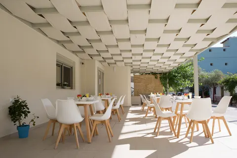 Grand TheoNi Hotel Suites & Spa in Municipal Unit of Apollonioi — foto 5