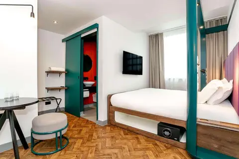 YOTEL Manchester Deansgate in Manchester — foto 5