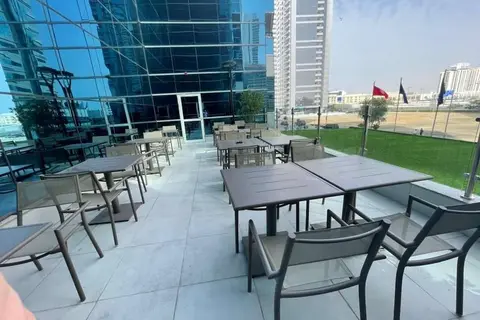 Golden Tulip Media Hotel in Dubai — foto 12