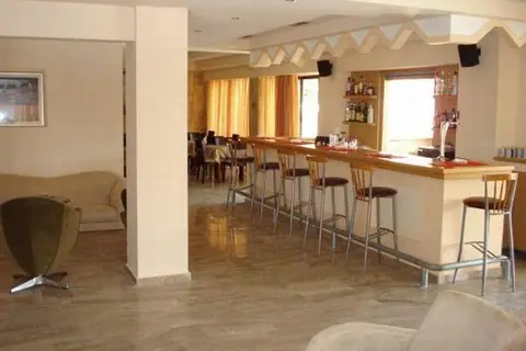 Cleopatra Classic Hotel in Καρδάμαινα — foto 16