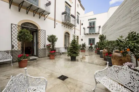 Palazzo Brunaccini in Palermo — foto 15