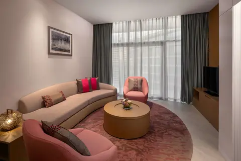 Hilton Dubai Creek Residences in Dubai — foto 26