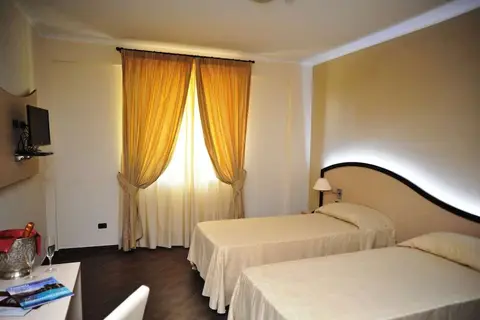 Hotel Ristorante Villa Icidia in Frascati, foto 2