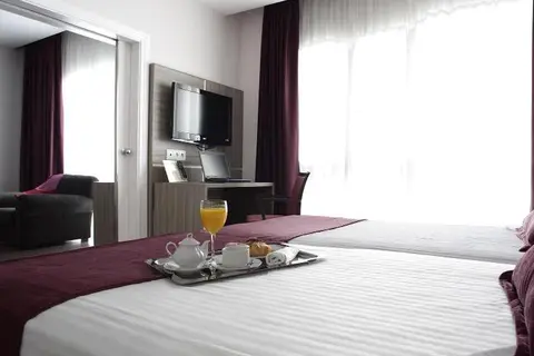 Hotel Serrano in Madrid — foto 24