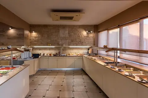 Theo Hotel in Agia Marina — foto 19