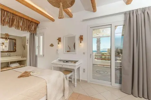 Glaronissi Beach in Saint Arsenius, foto 4