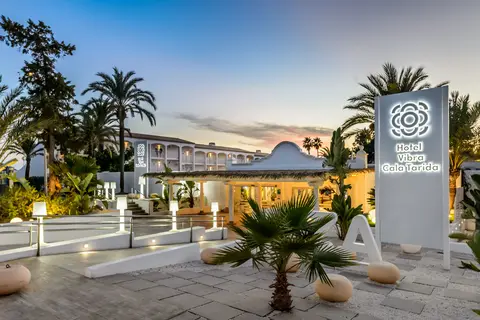 Hotel Vibra Cala Tarida in Sant Josep de sa Talaia, foto 28