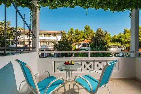 Porfi Beach Hotel in Νικήτη — foto 16
