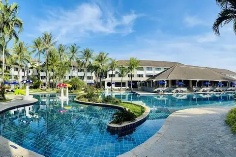 NH Boat Lagoon Phuket Resort in ตำบลเกาะแก้ว