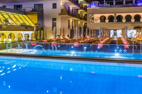 Hotel Alhambra in Santa Susanna — foto 18