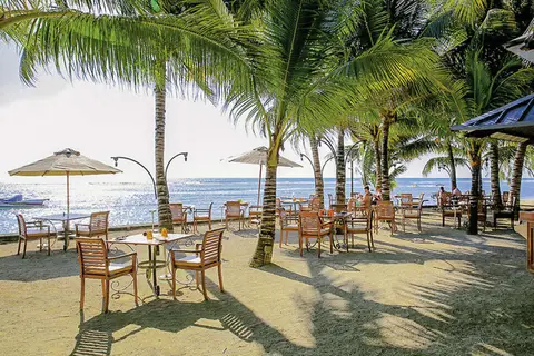 Victoria Beachcomber Resort & Spa in Pointe Aux Biches — foto 7