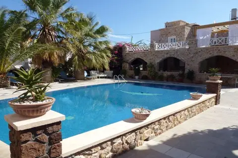 Atalos Hotel  Apartments & Suites in SUNFLOWER SANTORINI, foto 2