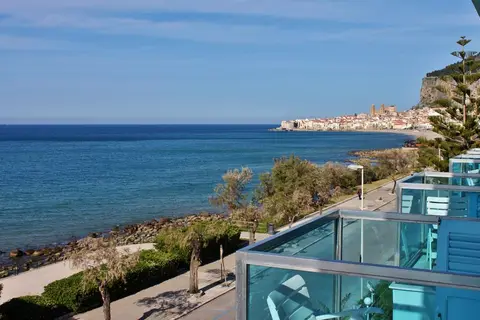 Tourist in Cefalu — foto 4