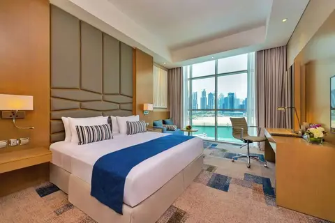 Canal Central Hotel in Dubai — foto 3