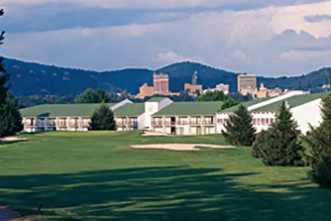 Crowne Plaza Resort Asheville in Asheville