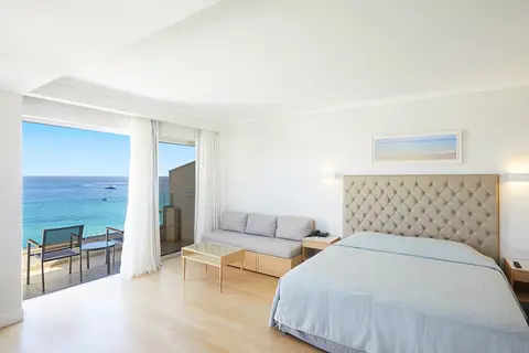 Sunrise Beach Hotel in Παραλίμνι — foto 16