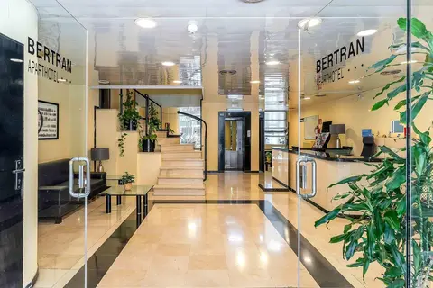 Aparthotel Bertran in Barcelona — foto 6