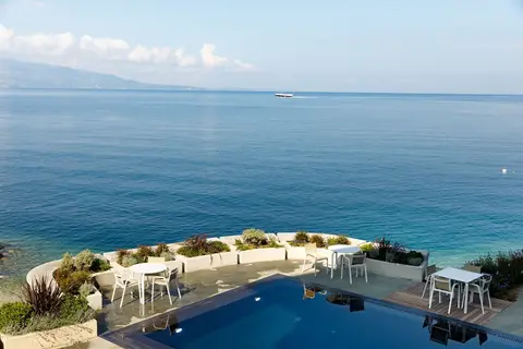 Buze Boutique Hotel in Saranda — foto 18
