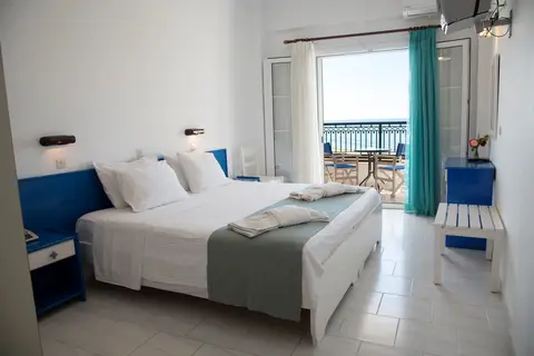 Belle Helene Hotel in Βαθύ — foto 21