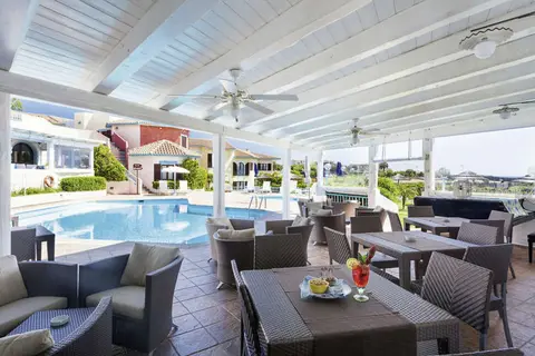 Stefania Boutique Hotel by the Beach in Terranoa/Olbia — foto 10