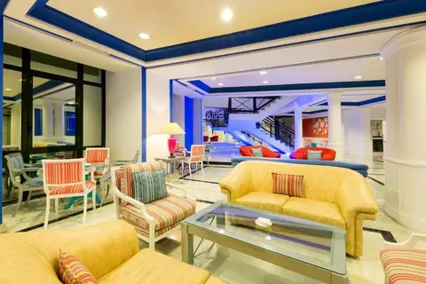 AZZ Merida Medea Hotel in Merida — foto 3
