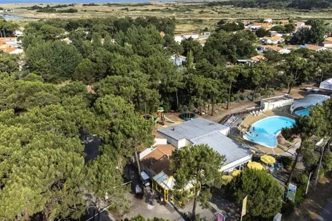 Camping maeva Respire Le Bois de La Gachère in Olonne sur Mer (Vendee)