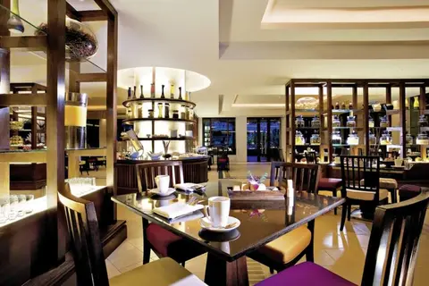 Paradox Resort Phuket in ตำบลกะรน — foto 11