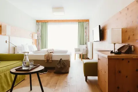 Gartenhotel Linde in Ried im Oberinntal — foto 2