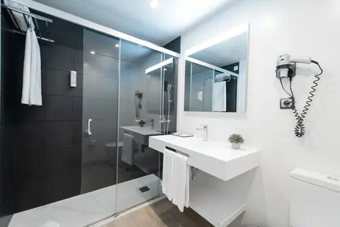 Atenea Barcelona Aparthotel in Barcelona — foto 4