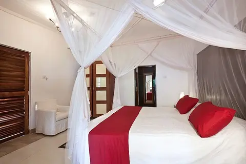 Ngala Lodge in Serrekunda — foto 8