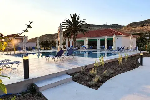 Sunshine Apartments in Πέτρα — foto 4