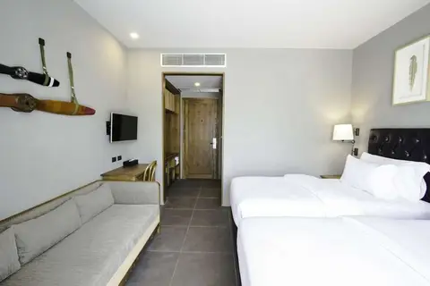 Marina Express Aviator Phuket Airport in ตำบลสาคู — foto 3